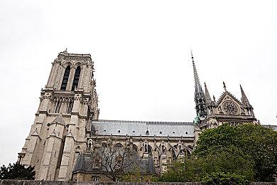 《枪火重生》夏季版本来袭 首位女英雄携新武器亮相